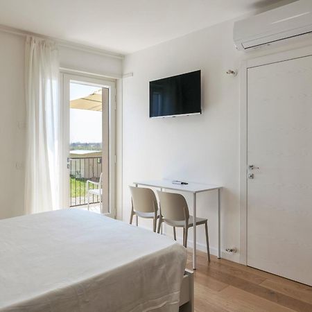Lagobaldo Apartments - Regarda Travel Cola  Екстер'єр фото